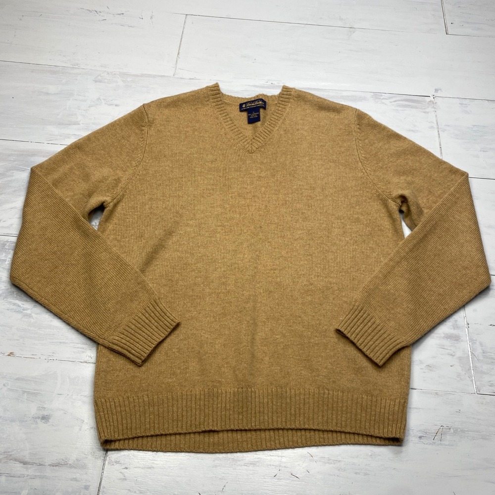 Brooks Brothers Sweater Mens M Tan Extra Fine Italian Lambswool V-Neck Pullover